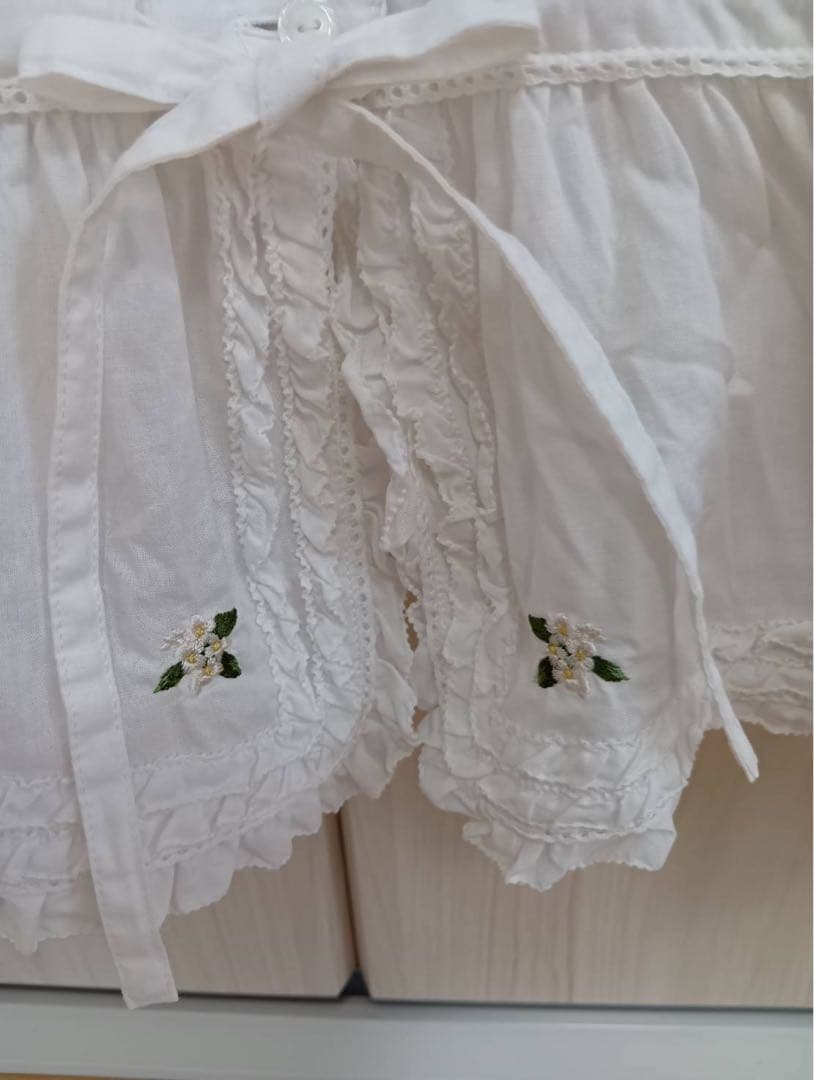 ピンクハウス リボンフリル付きホワイト長袖ブラウス　PINK HOUSE