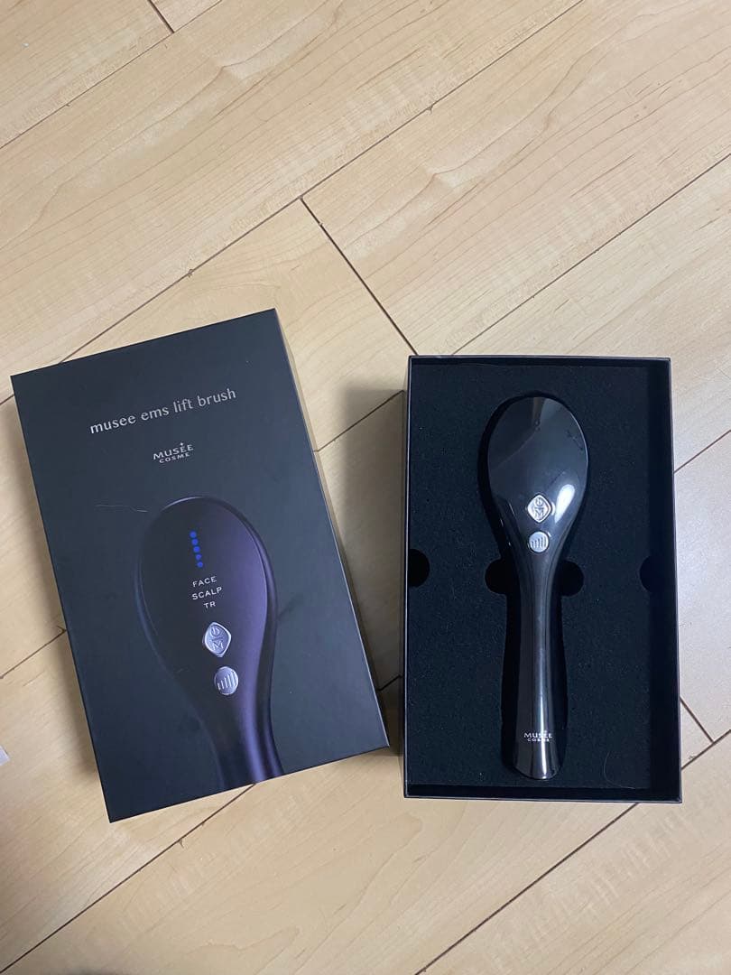 musée ems lift brush 美容器