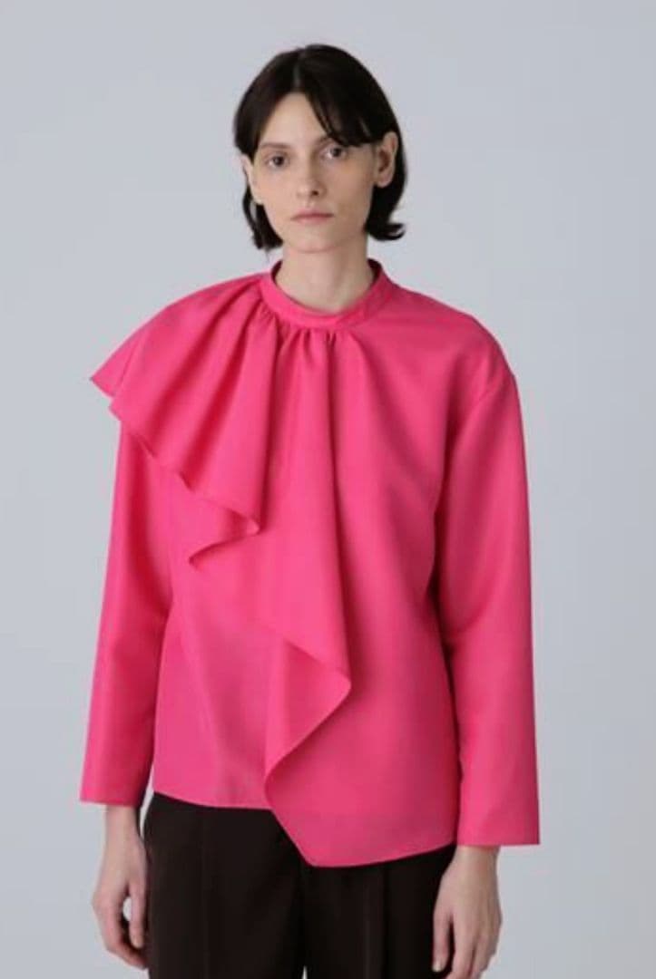 お正月価格★アドーア★美品★フリル付きピンク長袖ブラウス★サイズ38