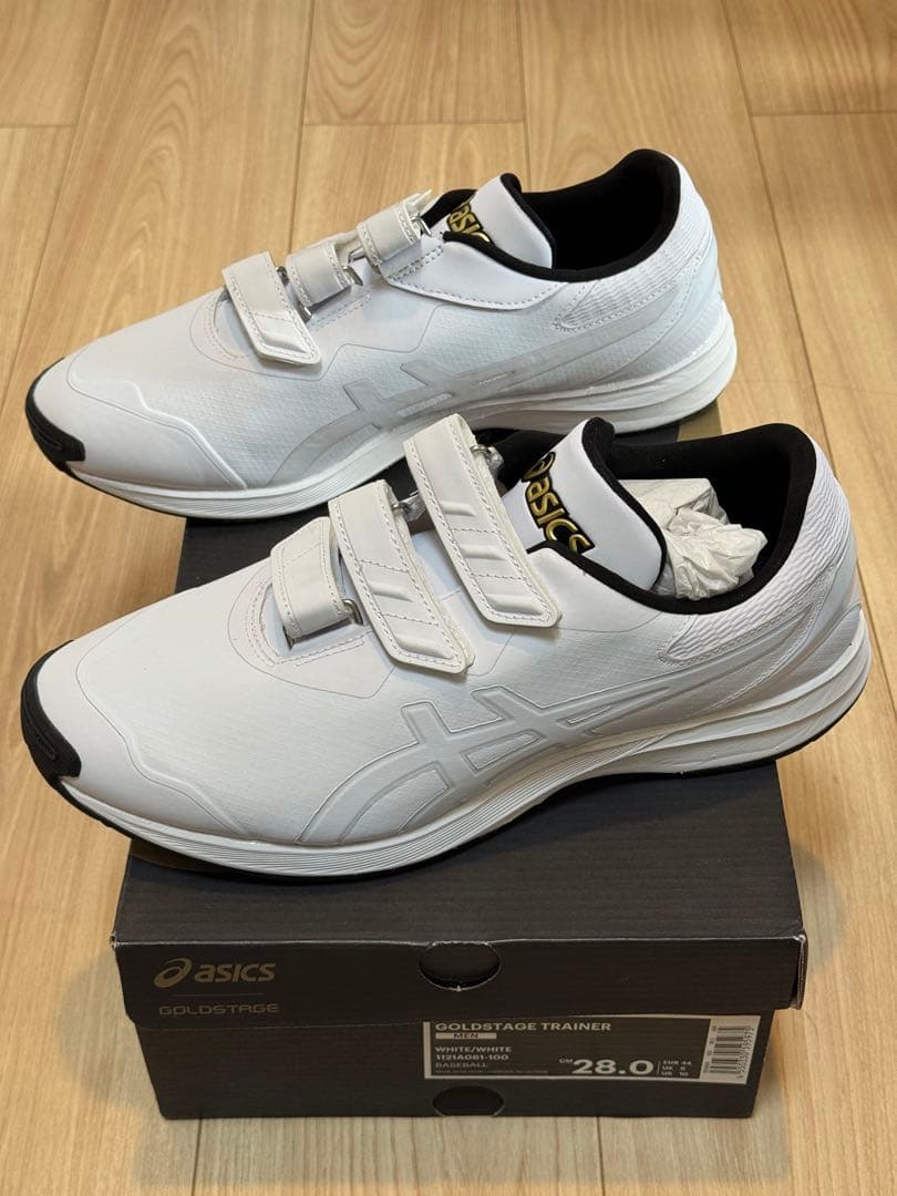 【新品未使用】28cm (白)アシックス/GOLDSTAGE TRAINER