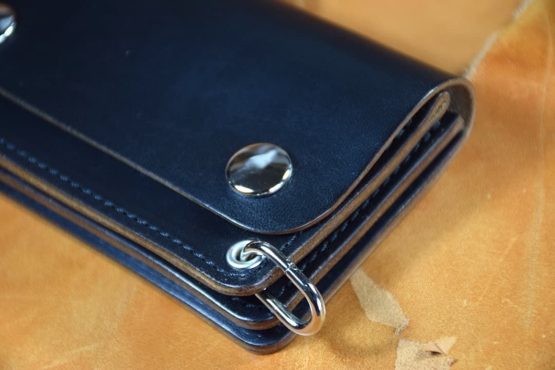 MARYAM社　ホースバット ミニ財布　小銭入れ　　馬革　黒　茶芯