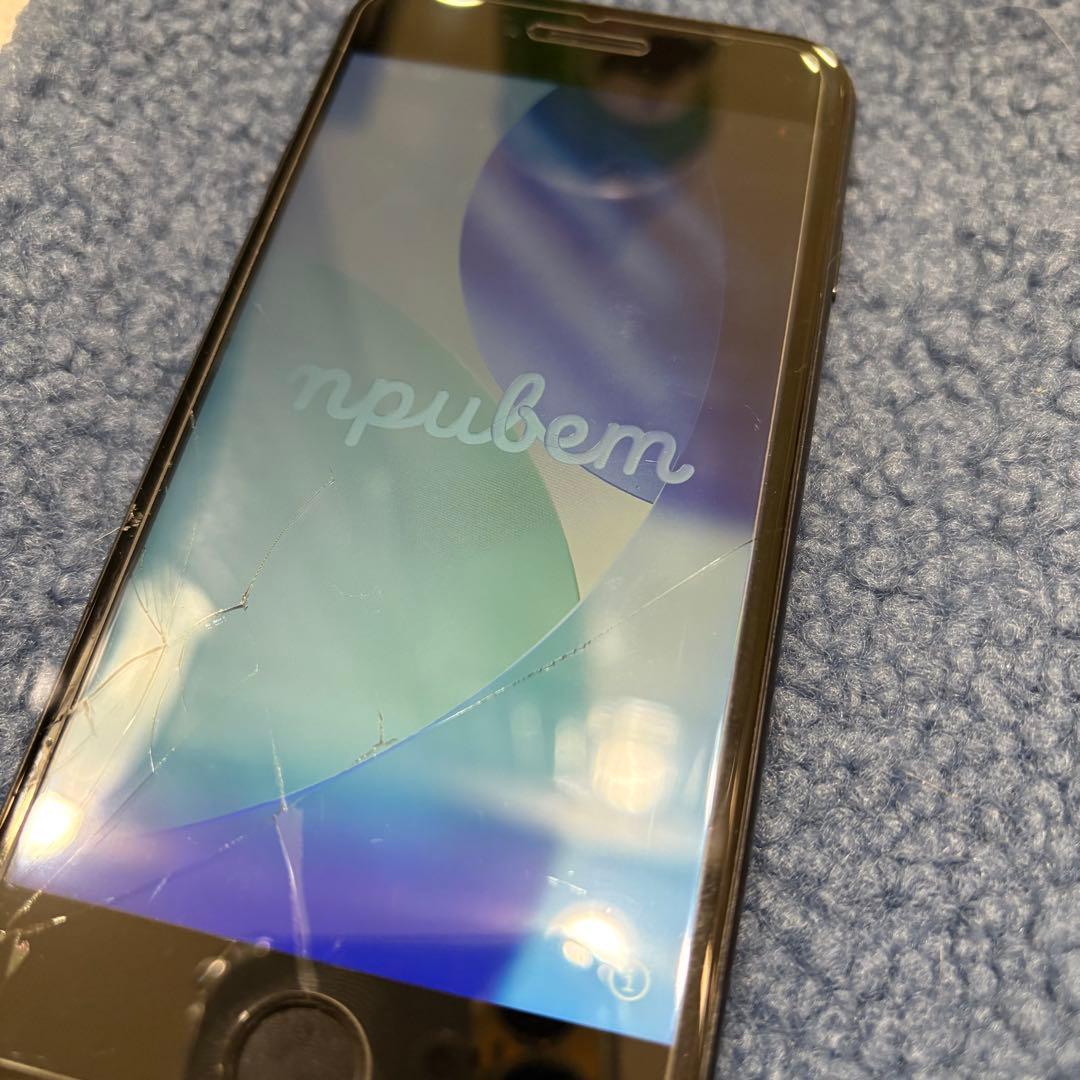 iPhoneSE 第2世代 64GB simフリー ブラック 画面割れ
