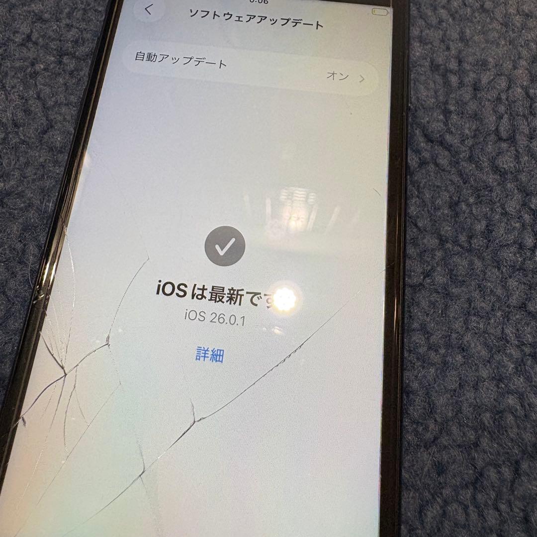iPhoneSE 第2世代 64GB simフリー ブラック 画面割れ