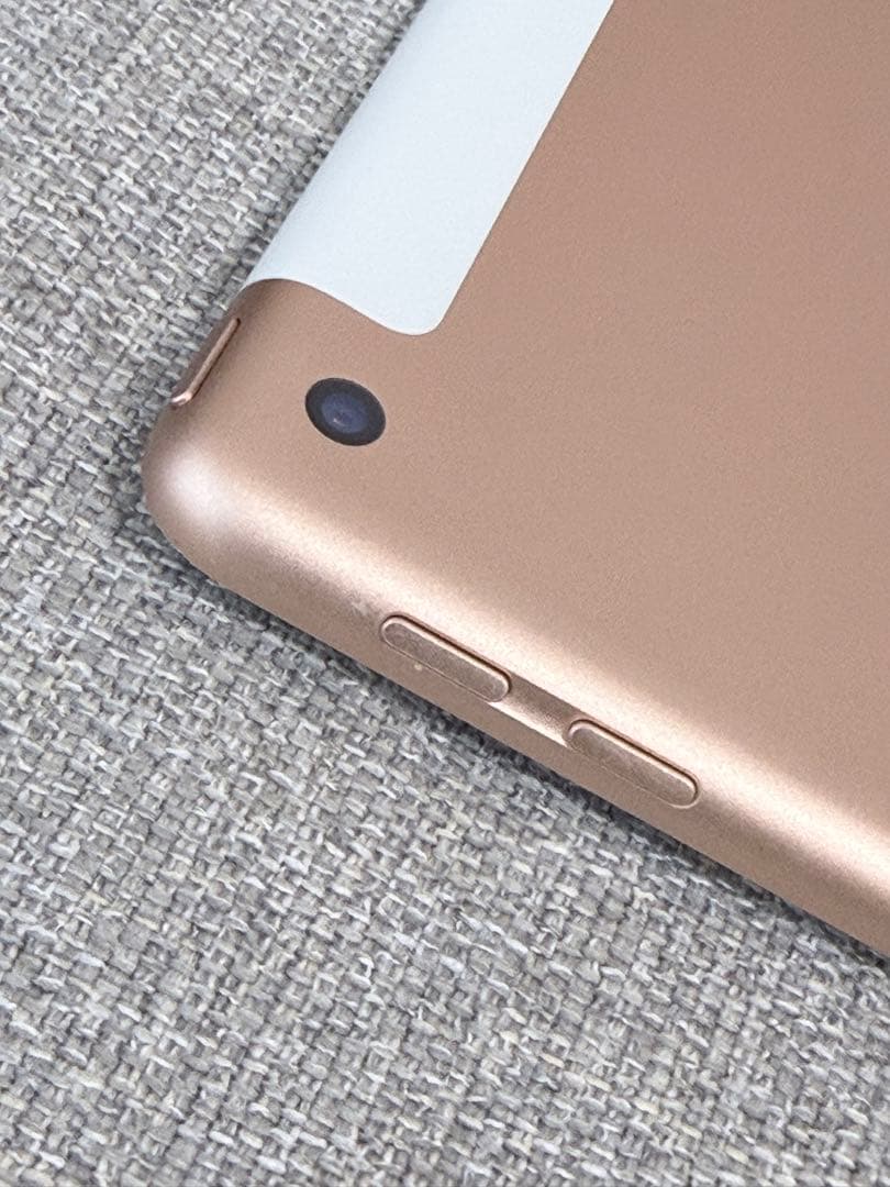 iPad 第6世代 32GB Wi-Fiモデル ピンクゴールド 画面保護シール付