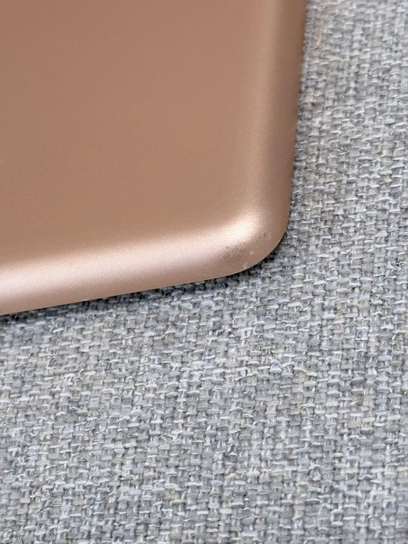 iPad 第6世代 32GB Wi-Fiモデル ピンクゴールド 画面保護シール付