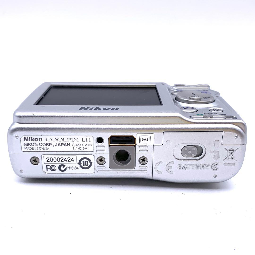 Nikon COOLPIX L11 コンパクトデジタルカメラ シルバー