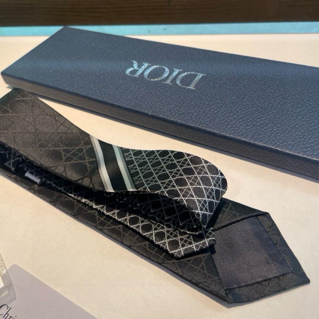 Christian Dior 総柄シルクネクタイ