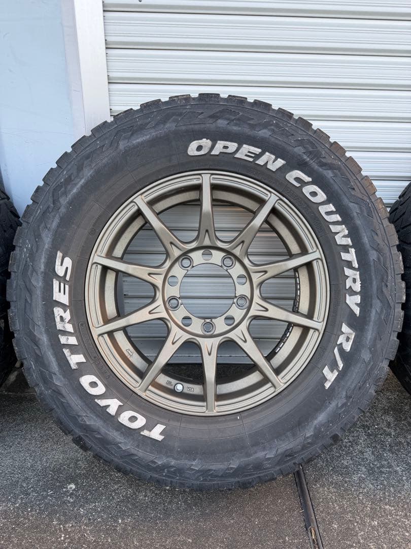 2020年製 トーヨー オープンカントリー R/T 235/70R16 4本