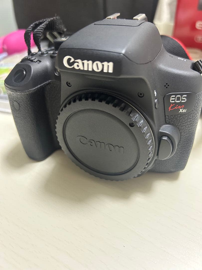 美品 【Canon EOS Kiss X8i ダブルレンズ】 Wi-Fi搭載