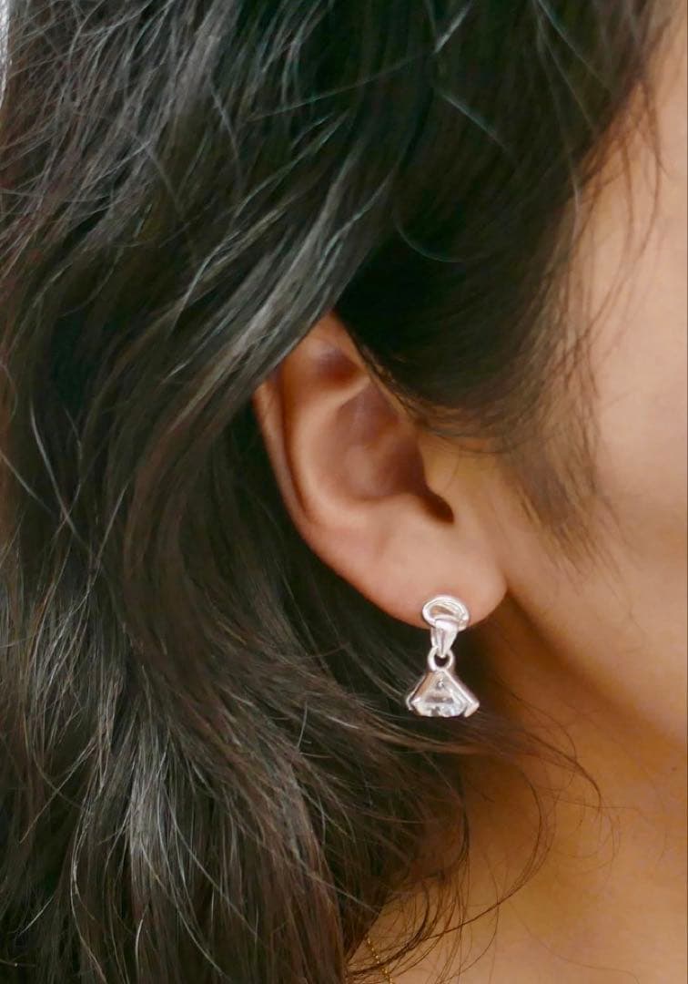 e.m. ピアス(片耳用)