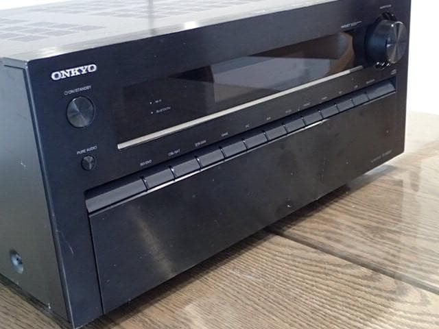 onkyo　中級AVアンプ TX-NR838　微難あり・アプリで便利・快調快音