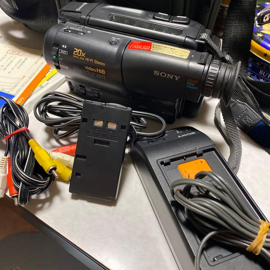 動作品　SONY VideoHi8 HANDYCAM CCD-TR830 ②