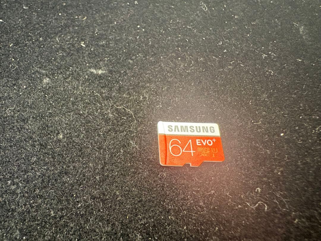 Nintendo Switch 本体　JICON（スーパーマリオオデッセイ）