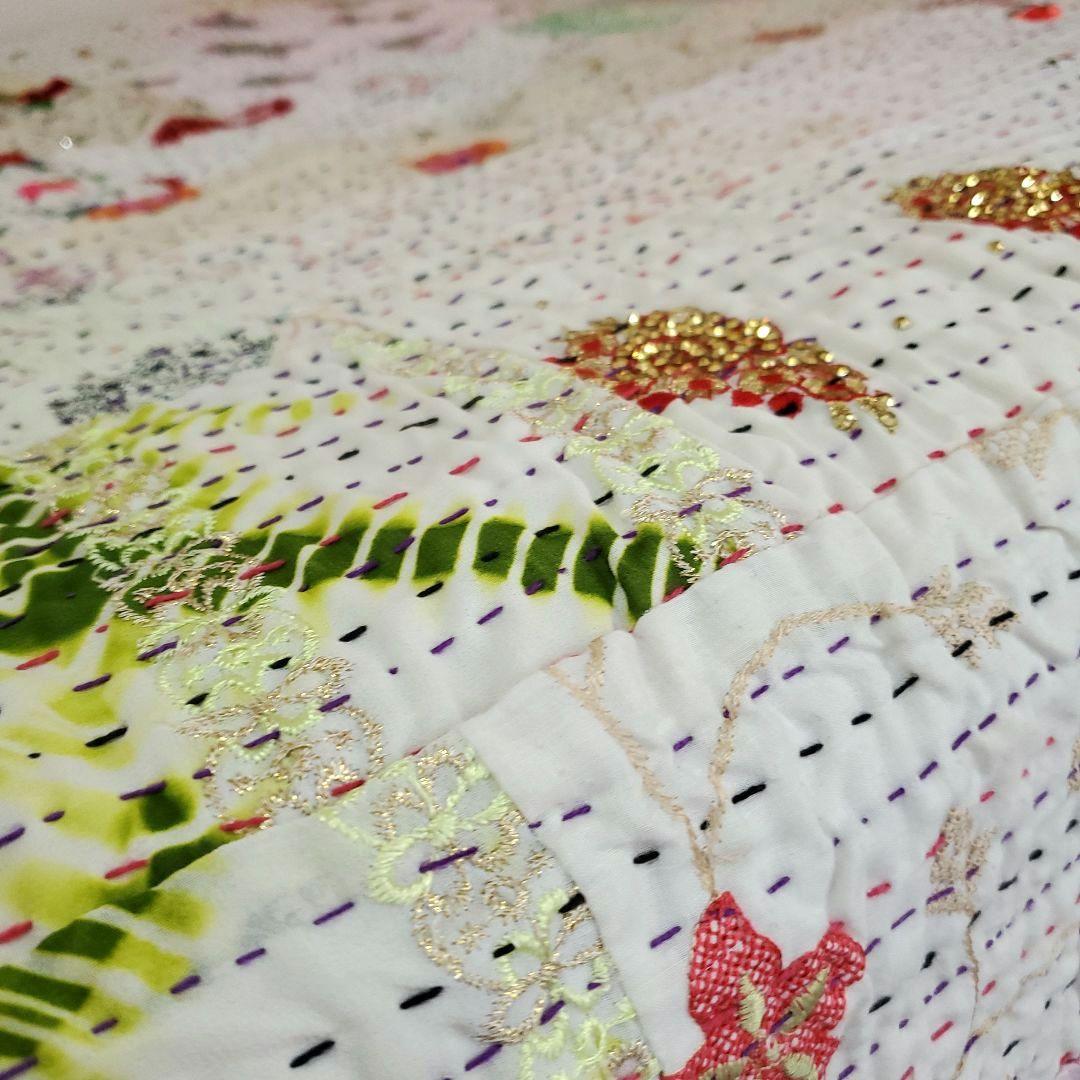 パッチワーク刺繍マルチカバー　ラリーキルト　シングルベッドh