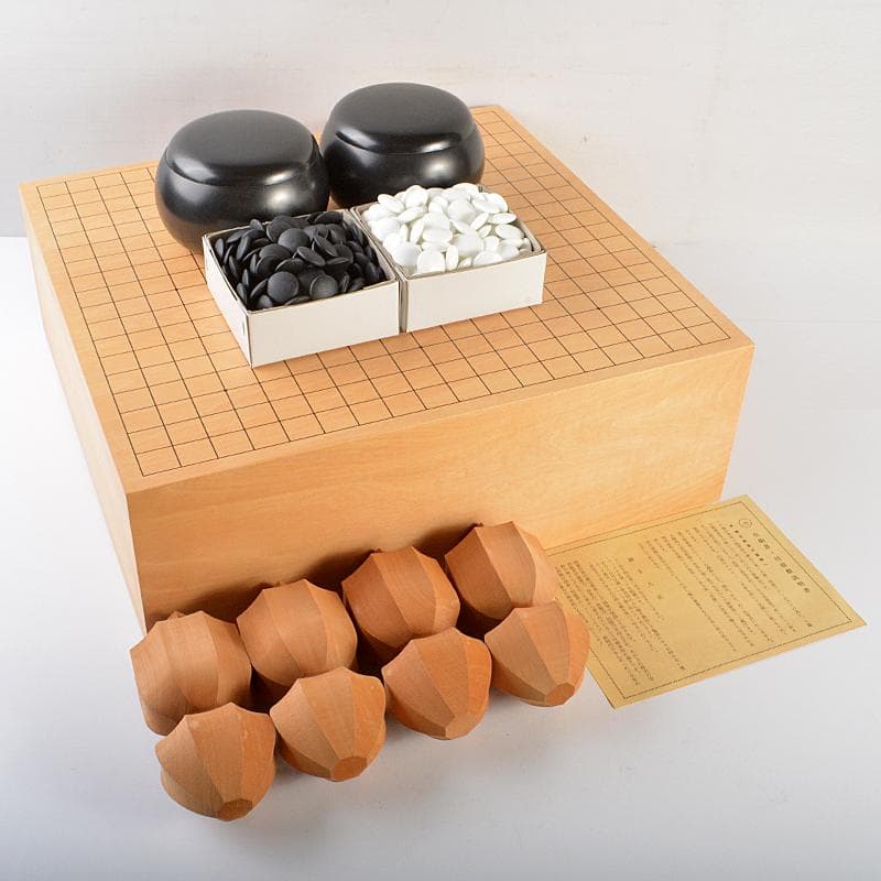 囲碁　生駒碁盤　足付　碁笥　硬質ガラス製碁石　一式　未使用品　C　R7287B