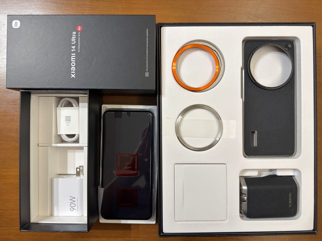 【美品】【箱・付属品完備】Xiaomi 14 Ultra 512GB Black