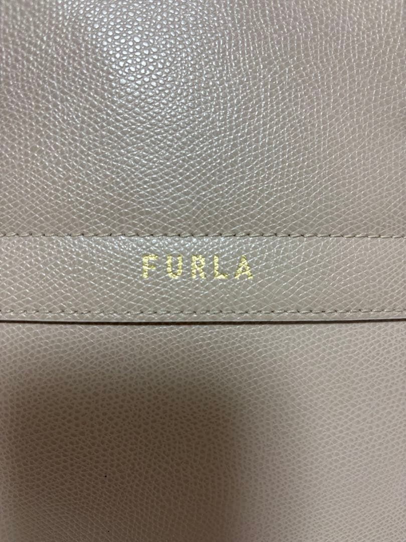 【美品】フルラ　新型パイパー　グレイッシュピンク　ハンドバッグ