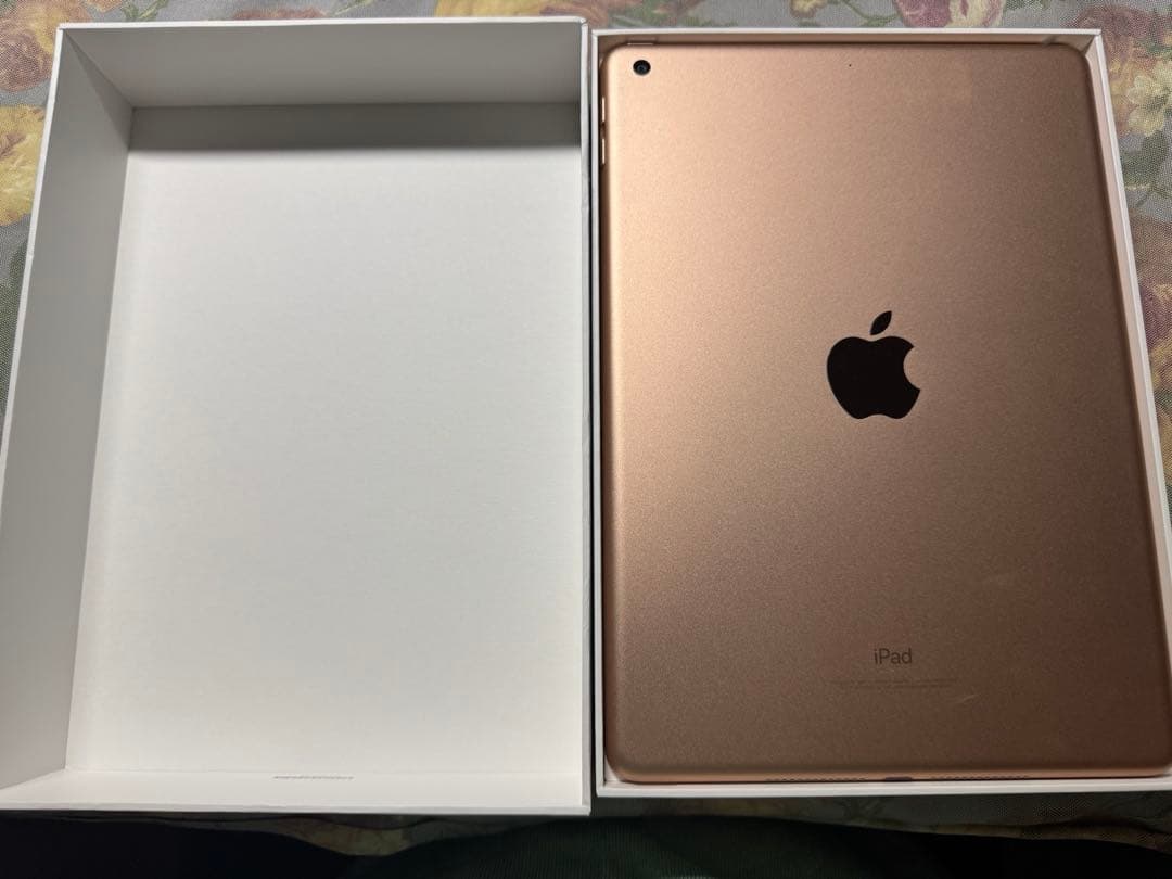美品　即購入可！Apple iPad 第6世代Wi-Fi 128GB ブロンズ