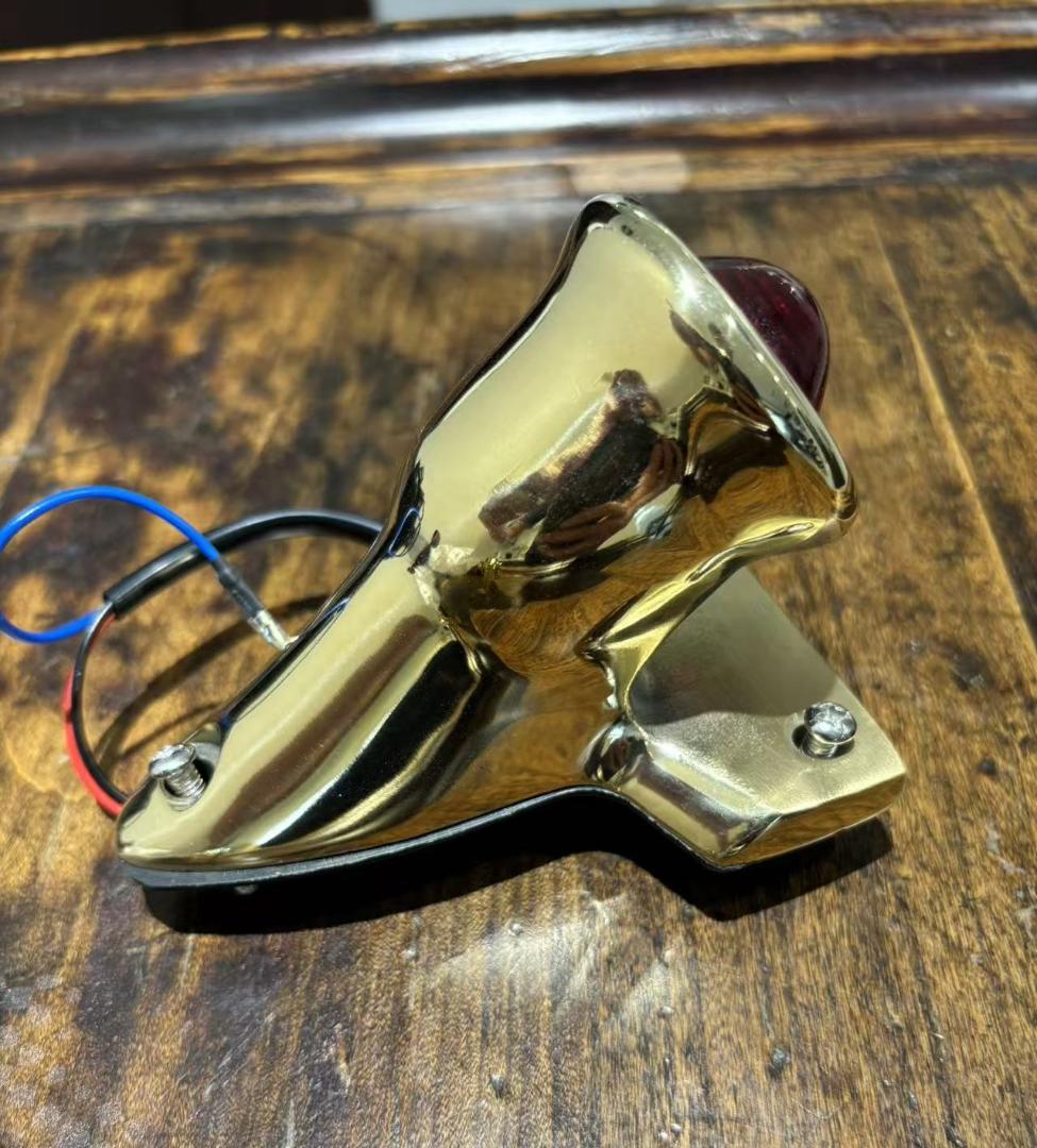 真鍮製テールランプ　ハーレー　ショベル　エボ　スポーツスター　C3