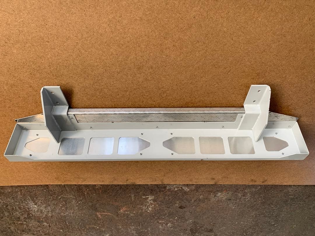 トラック　リアバンパー　アルミステップ　反射板付