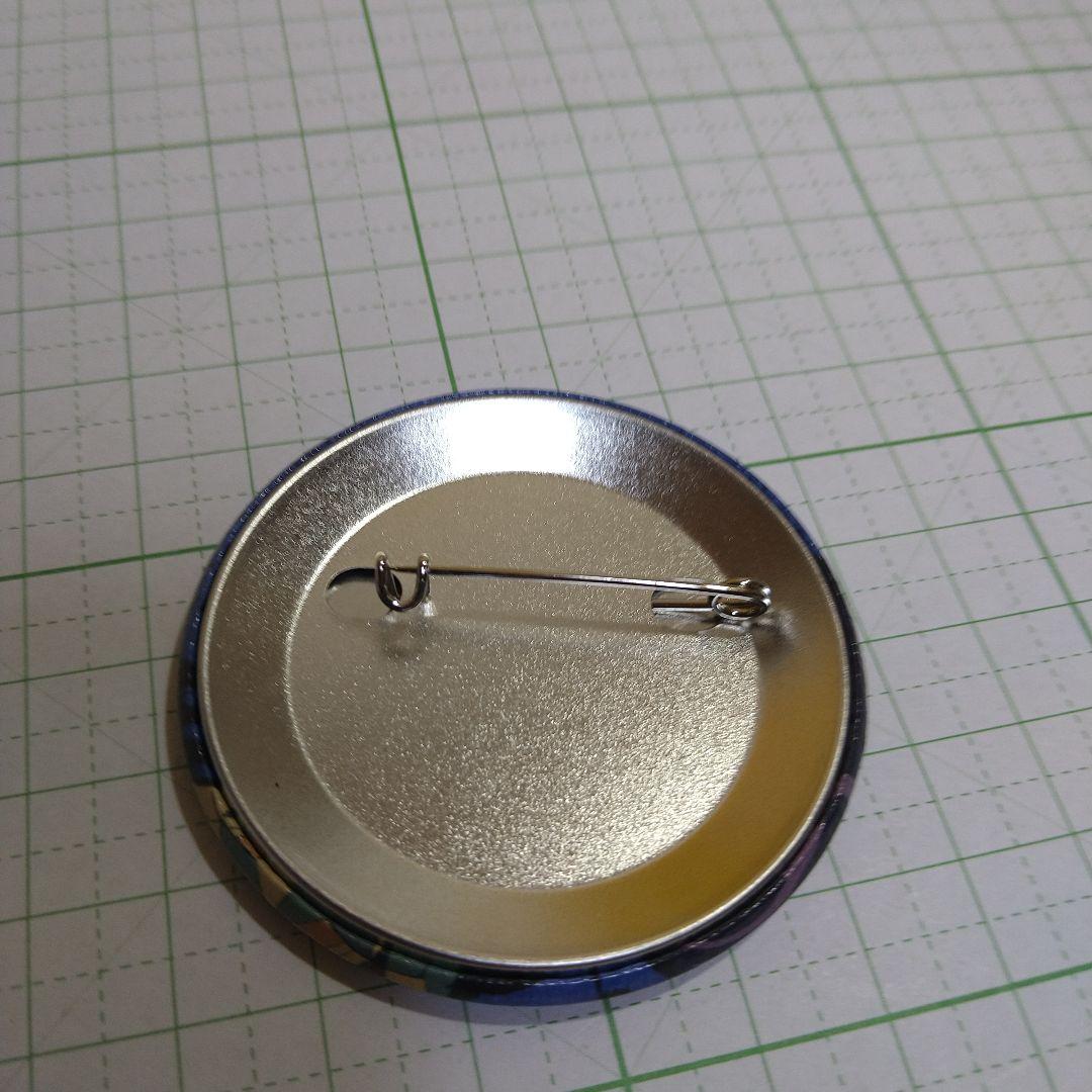 鬼滅の刃　全集中展　幕間画　缶バッジ　肆　冨岡義勇　１個