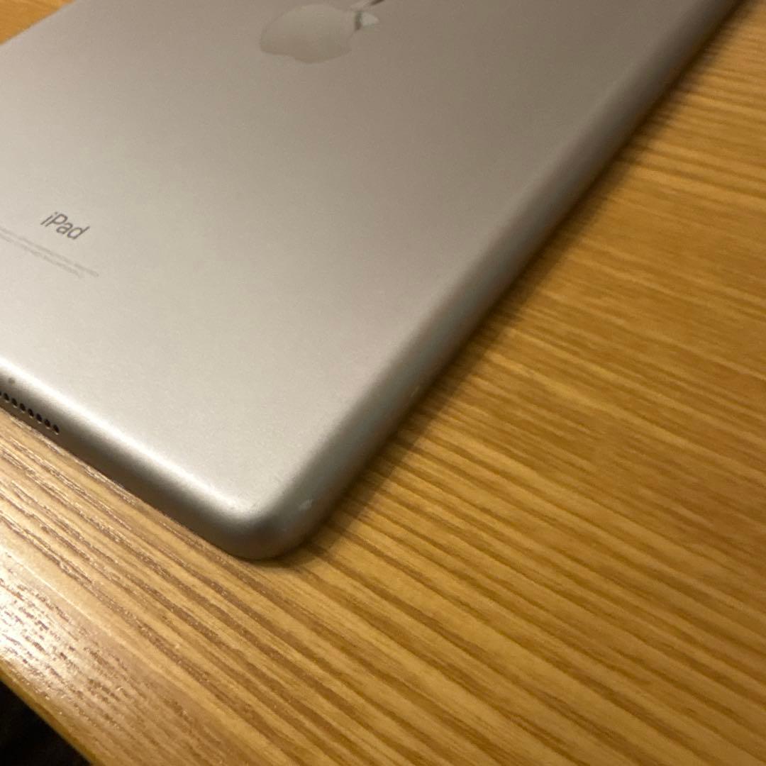 iPad本体 iPad A1823 32GB