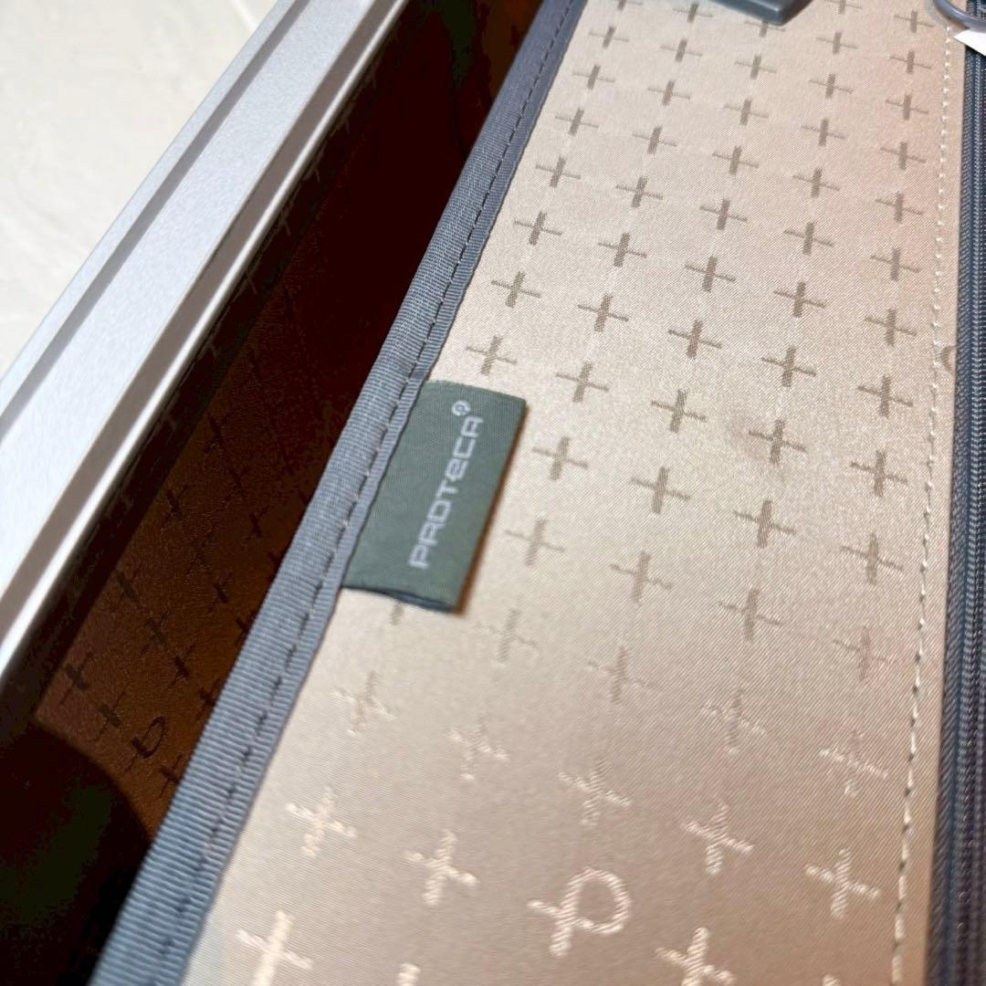 プロテカ　エキノックスライトU キャリーケース　シルバー　34L