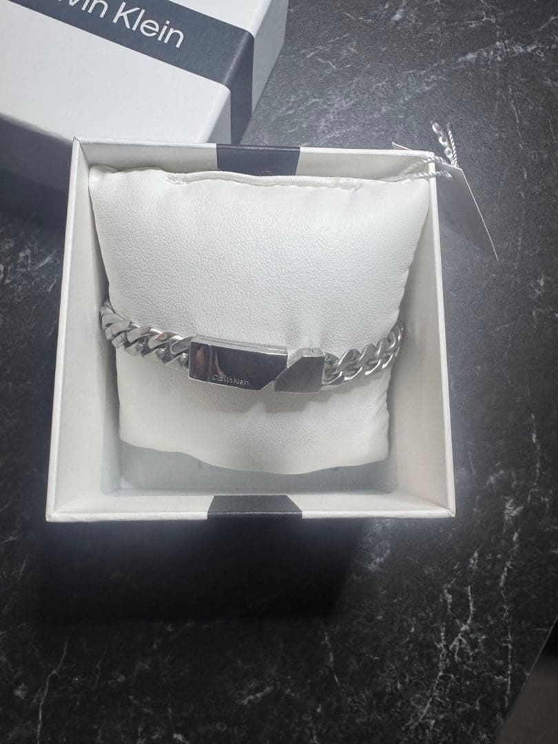   シルバーチェーンブレスレット