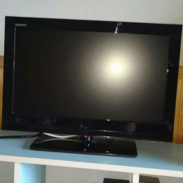 19型テレビ　VERINI