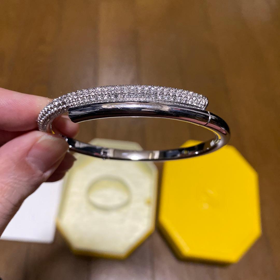 【渡辺翔太着用】スワロフスキー　シルバー　ブレスレット　swarovski