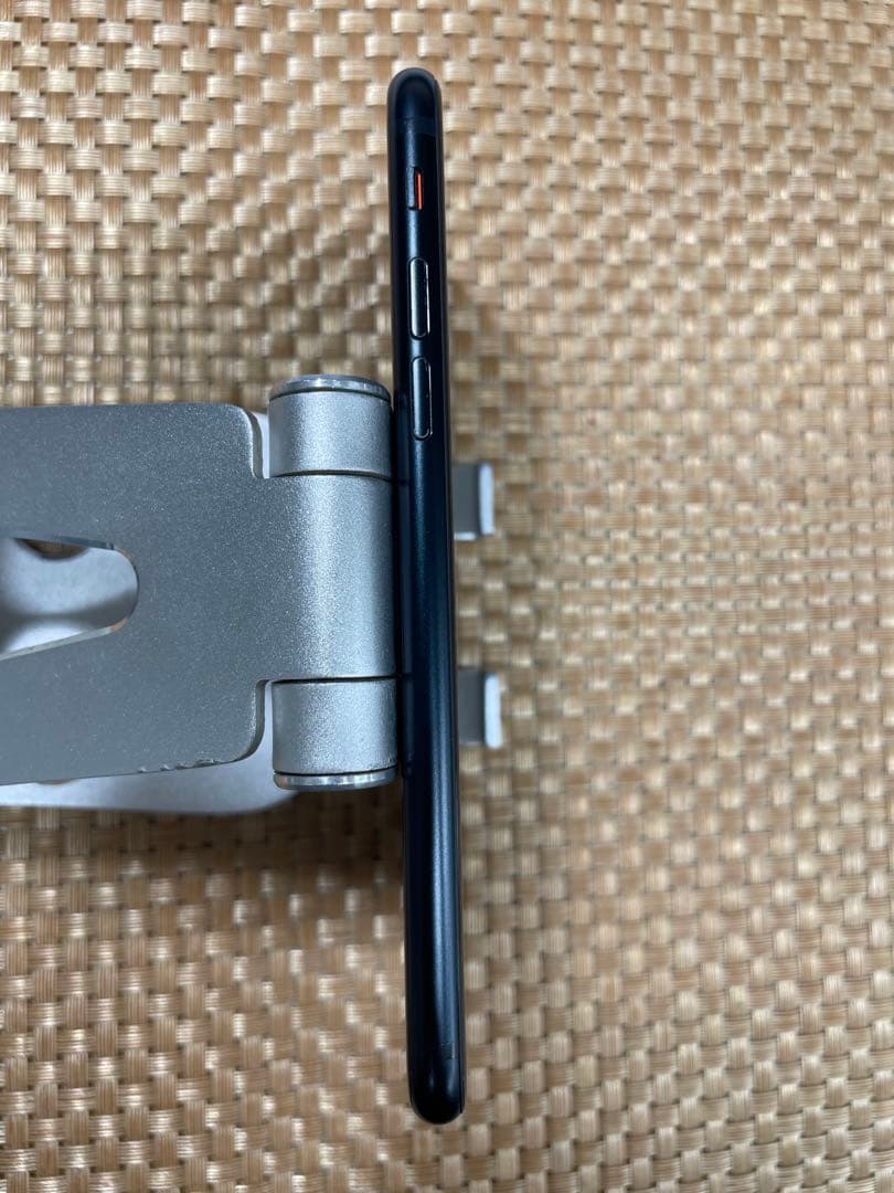 iPhone SE 第3世代128 GB ミッドナイトSIMフリー【5445】