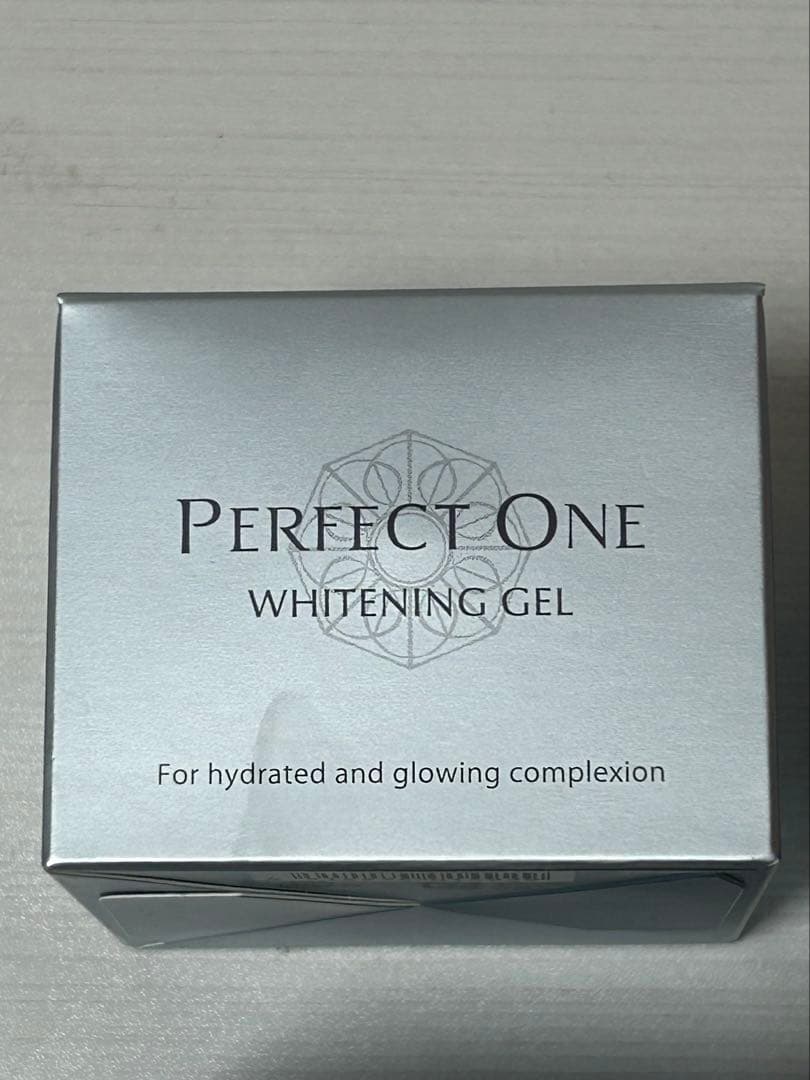 【新品未開封】Perfect One Whitening Gel 75g✖️4個