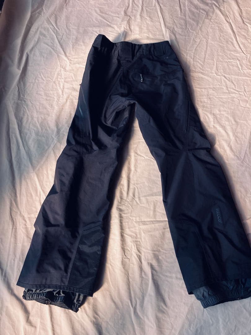 patagonia パウダーボウル パンツ ブラック　ゴアテックス