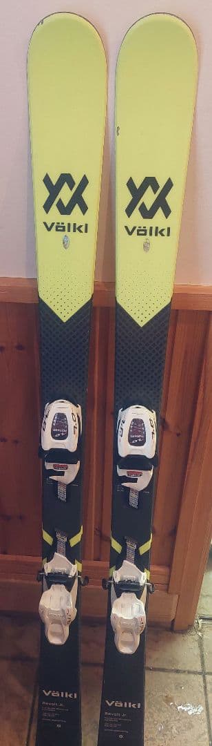 Völkl 140センチ　スキー イエロー バインディング付き