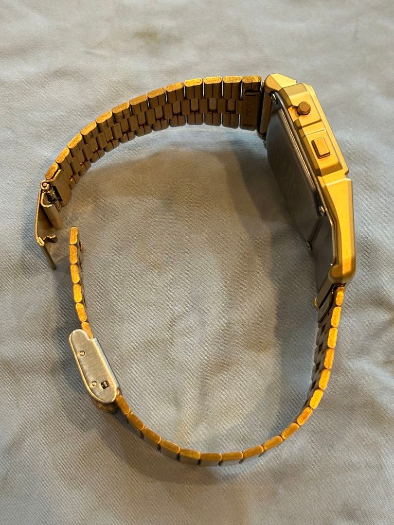 【極美品】カシオデータバンクCASIO DBC-611G-1DF デジタル腕時計