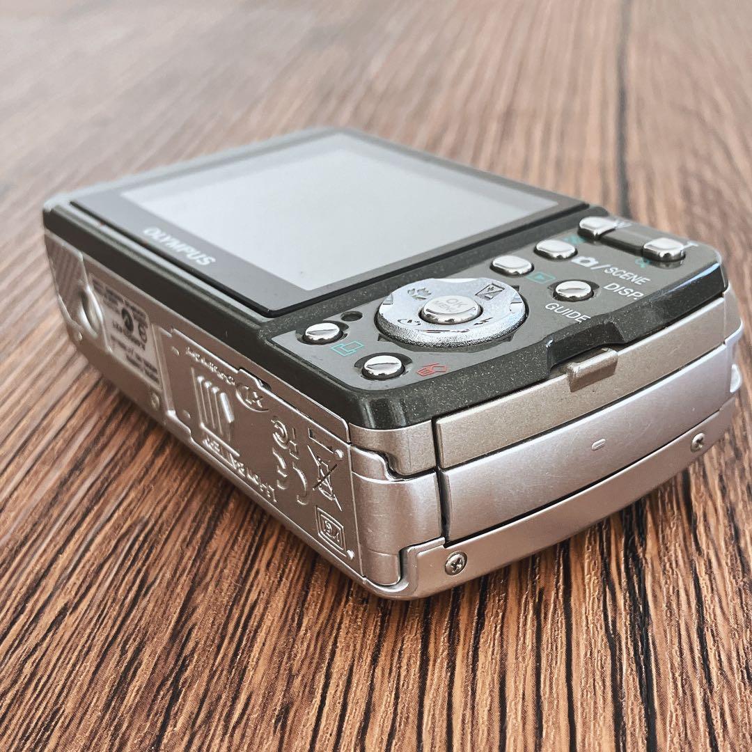 OLYMPUS μ DIGITAL600 コンパクトデジタルカメラ　シルバー