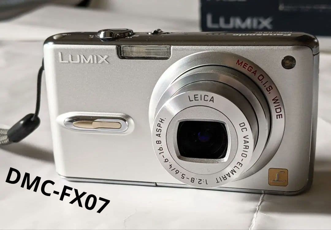 Panasonic LUMIX DMC-FX07 美品 コンパクトデジタルカメラ