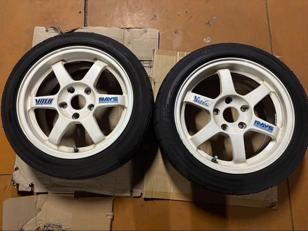 RAYS TE37 16インチ 7J＋42 195/50 DIREZZA