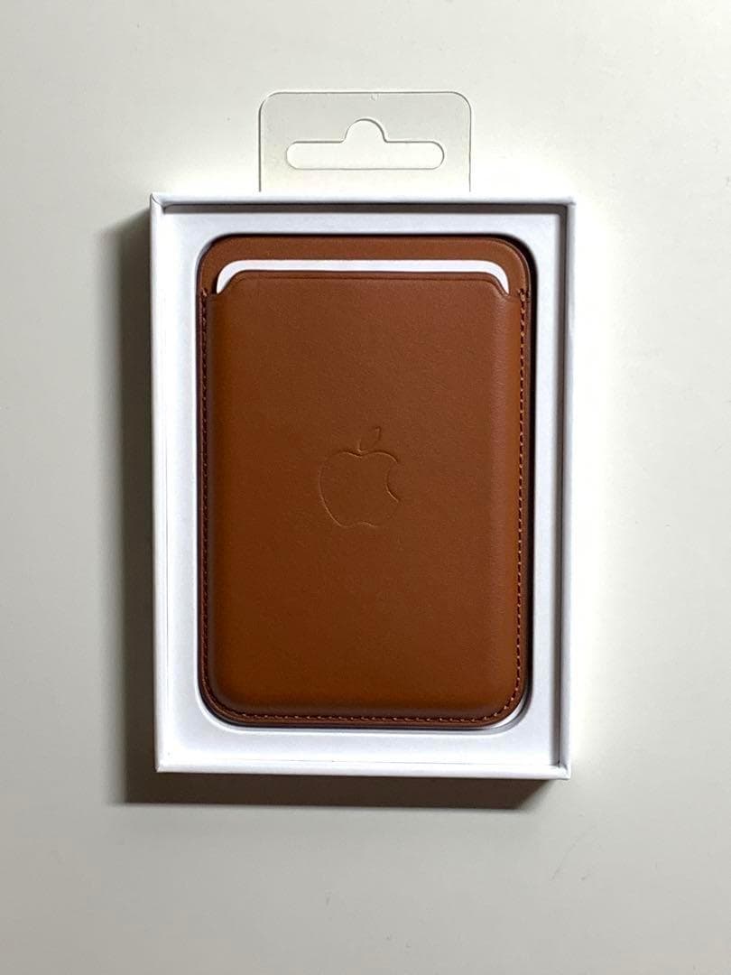 【新品】純正 MagSafe対応 iPhoneレザーウォレット・サドルブラウン①