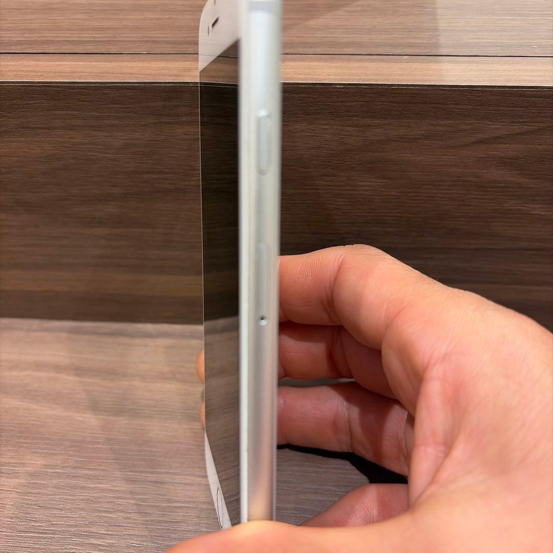 Apple iPhone シルバー 本体