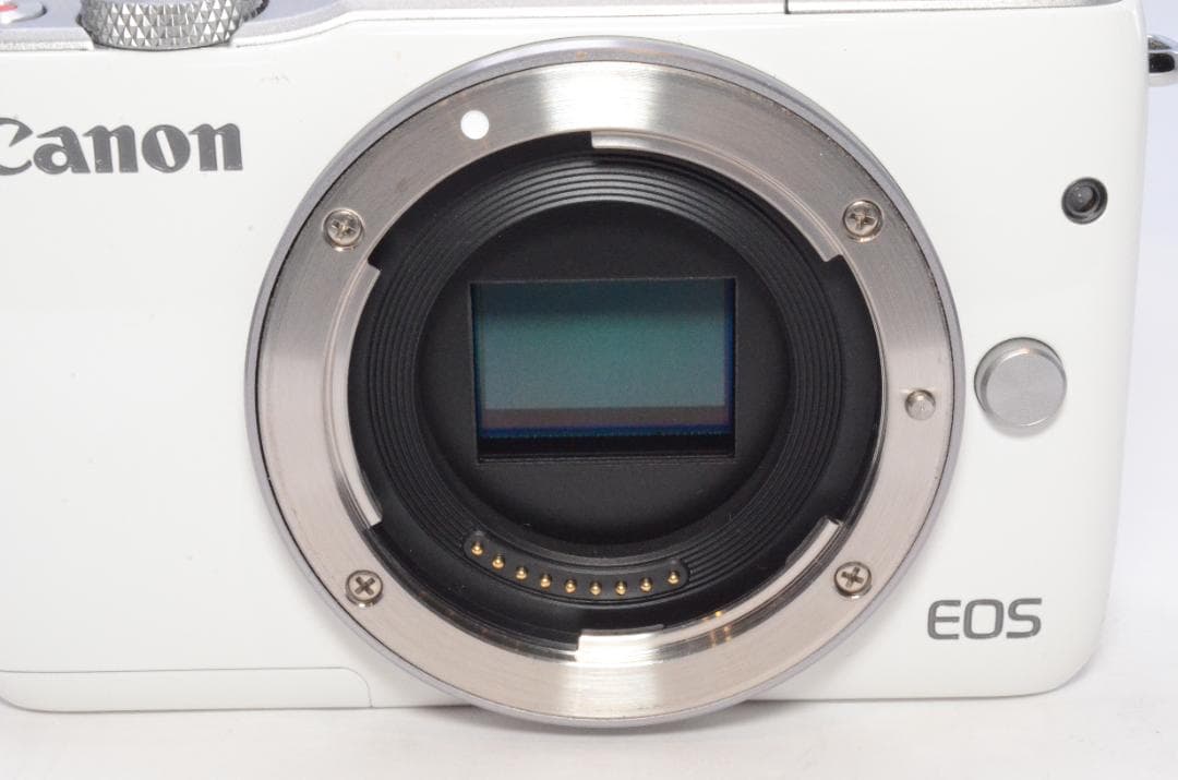 キャノンEOS M10ミラーレスレンズキット EF-M15-45IS STM