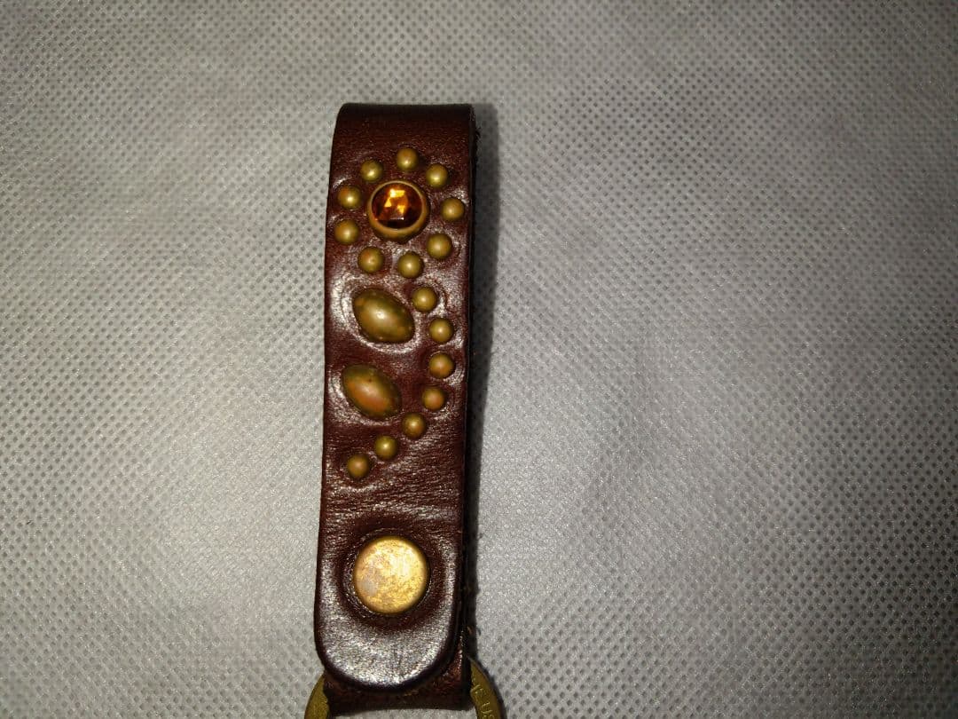 完売品　HTCストーンリング キーホルダー　ブラウン