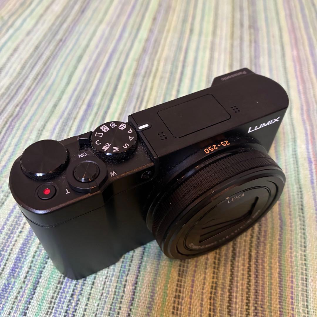 Panasonic DMC-TX1 コンパクトデジタルカメラ　充電器オマケ