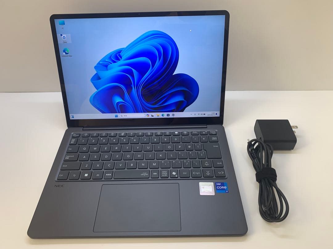 極美品 NEC Lavie SOL 第13世代 i7 16GB 512GB