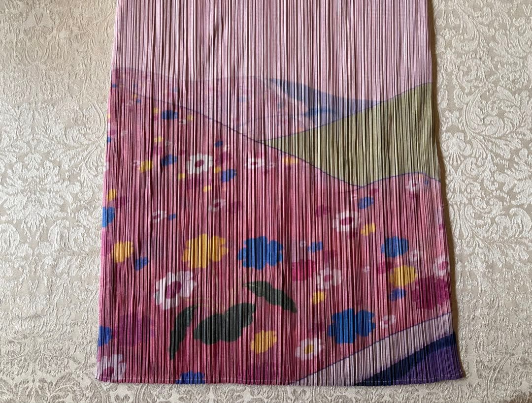 PLEATS PLEATS 和風花柄ワンピース 半袖 ピンク系