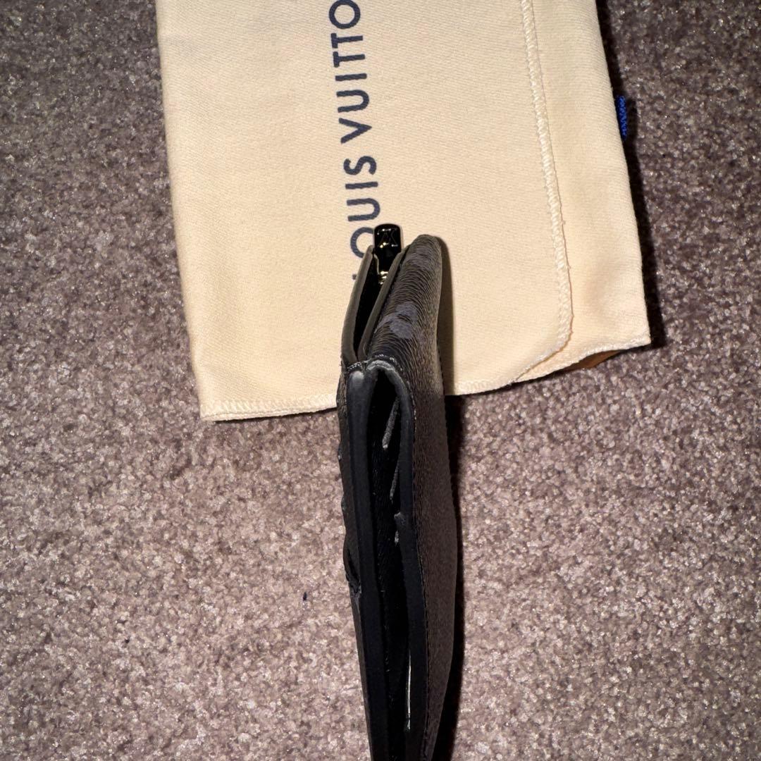 ルイヴィトン モノグラム エクリプス ハイブリッドウォレット 黒