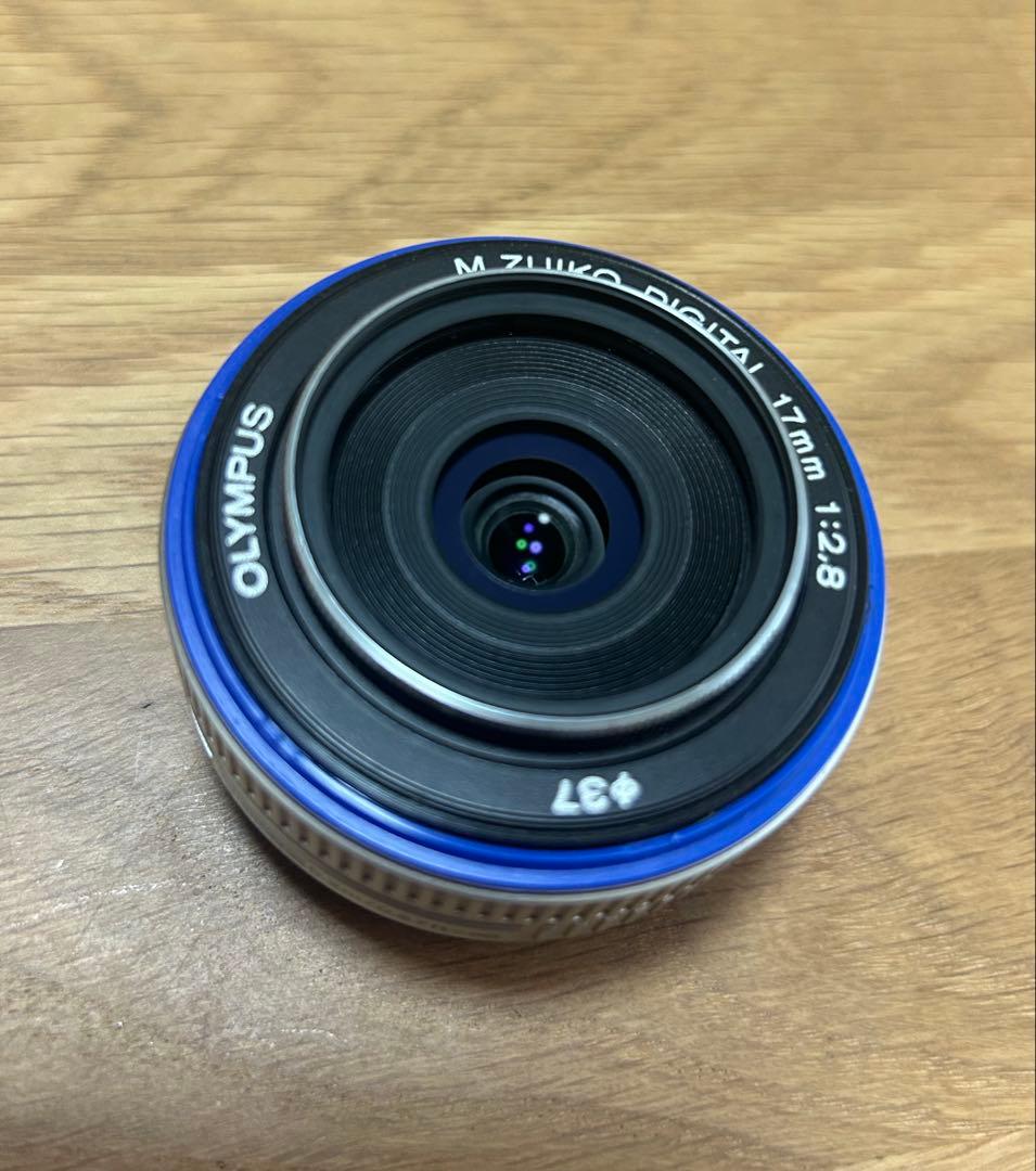 オリンパス M.ZUIKO DIGITAL 17mm F2.8 シルバー