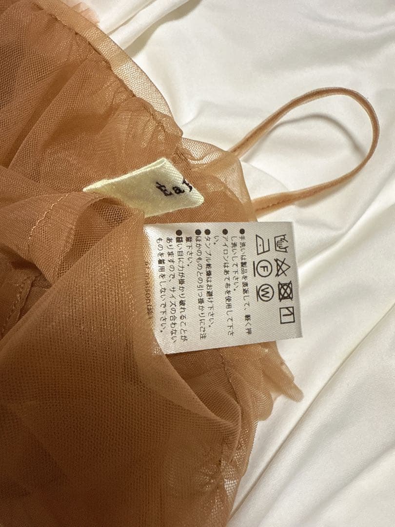 トップス EAPHI TULLE ASYMMETRY FRILL CAMISOLE