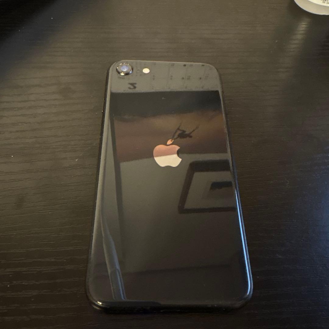 iPhone SE 第2世代 本体 64GBブラック