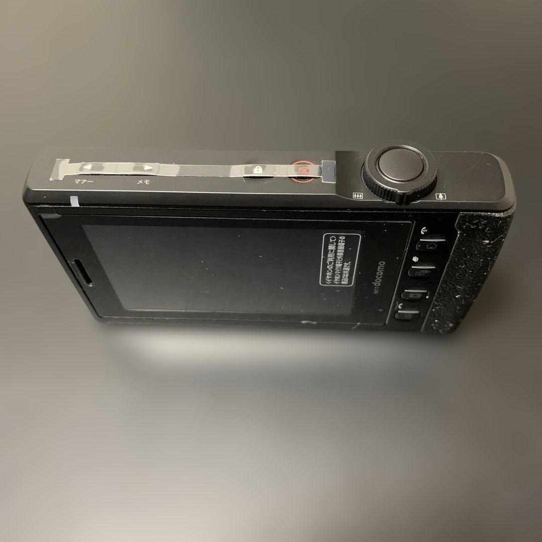 ほぼ未使用 ドコモ L-03C ブラック デジタルカメラ 携帯電話　E12